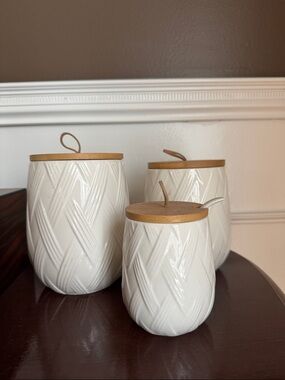 Like new! White Ceramic Canister Set with Wood Lids - Home Accents Decor